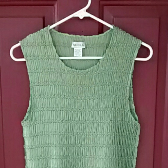 Green Textured Camisole - Picture 3 of 3