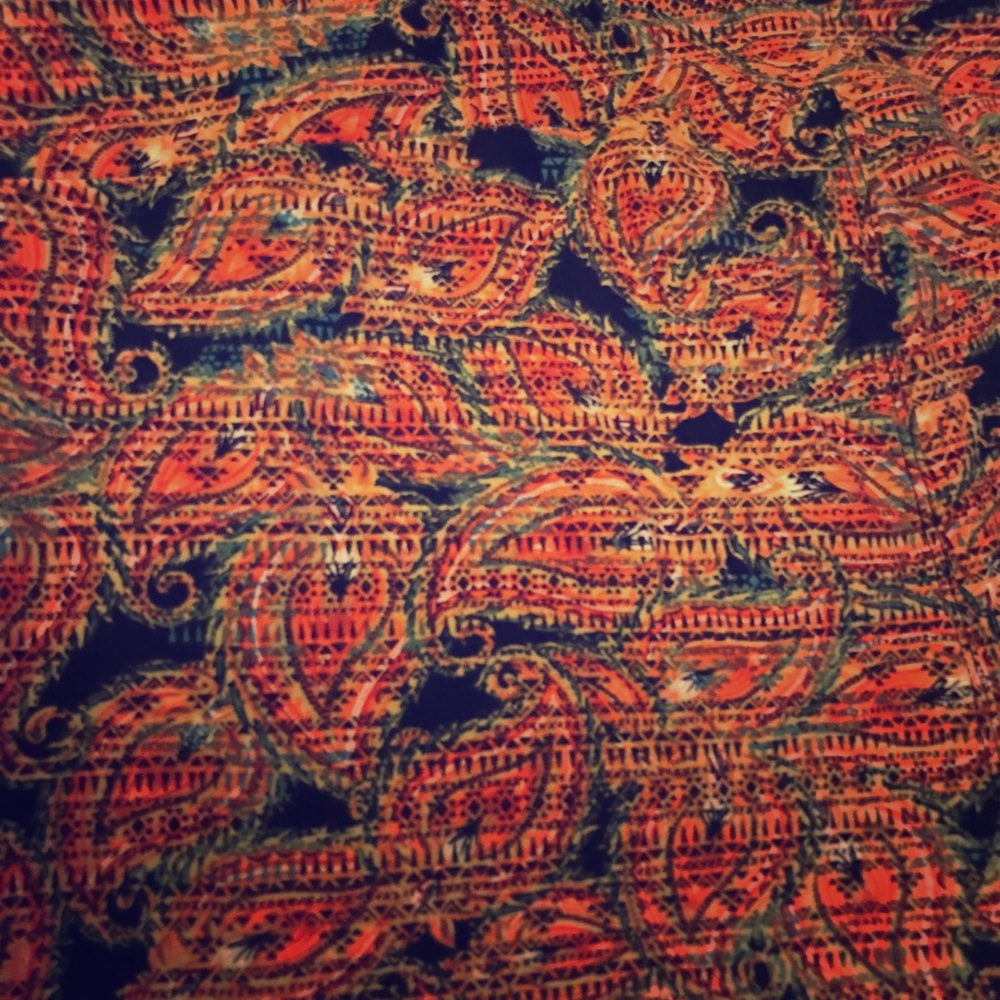 Paisley Lularoe leggings TC