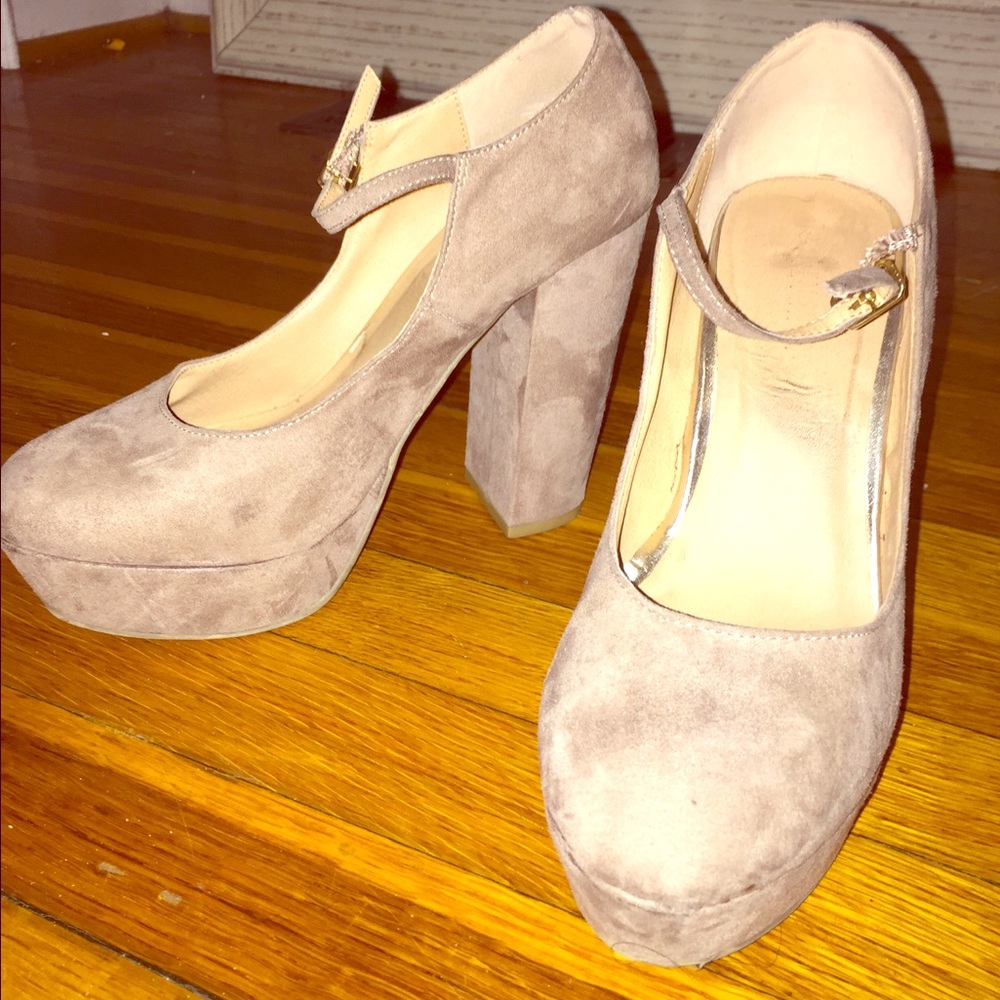 Taupe Platform