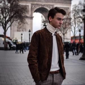 Meet your Posher, Riley