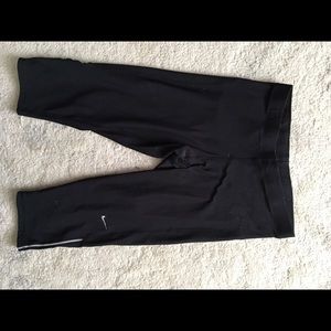 Nike crop yoga/running pants
