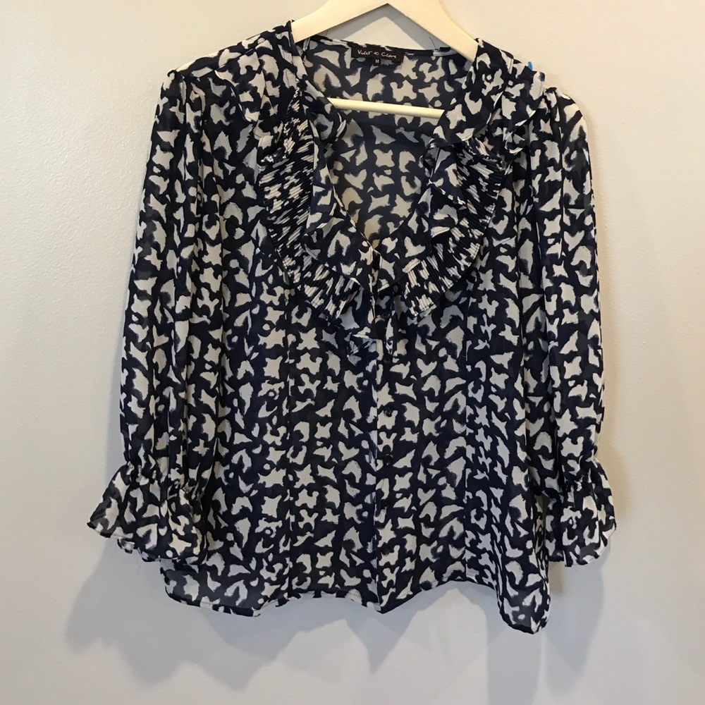 Violet & Claire blouse size M