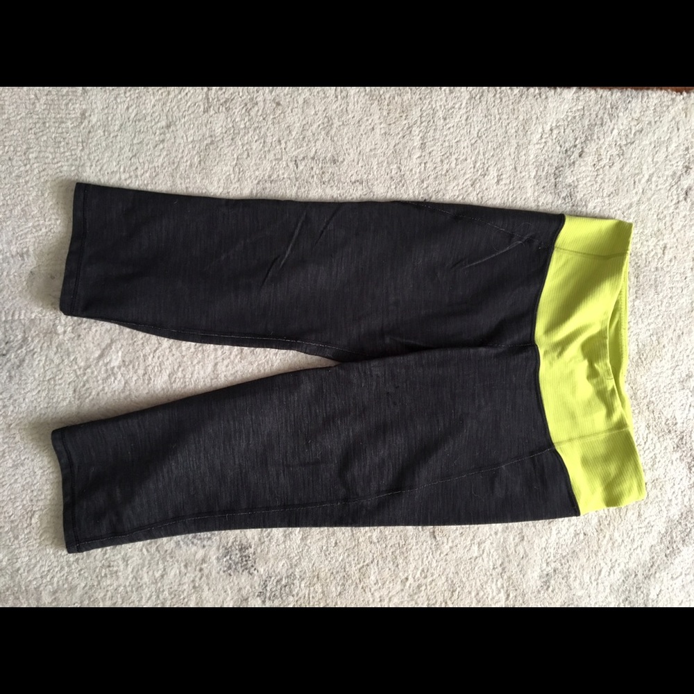 Lululemon crops