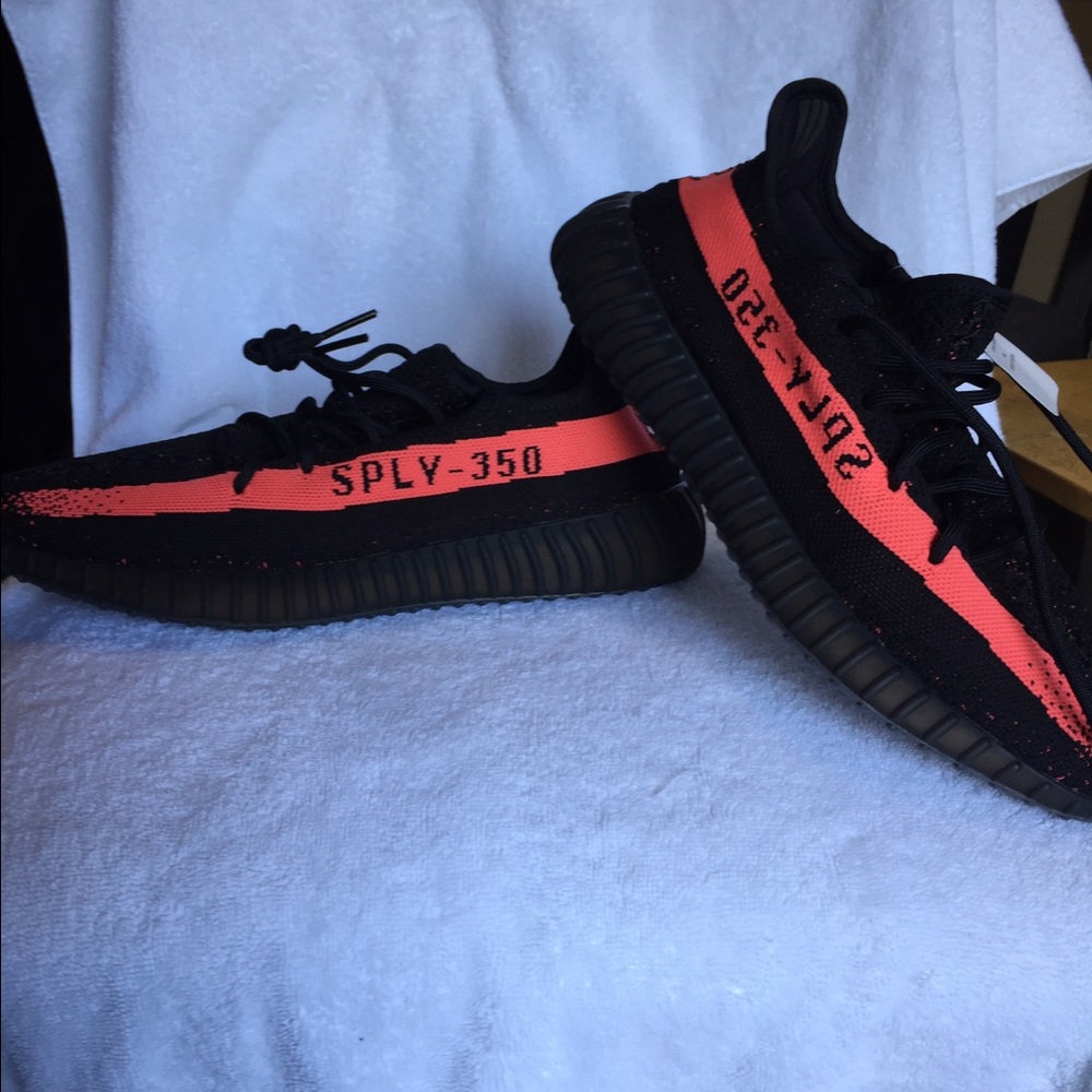 ADIDAS YEEZY BOOTS 350 brand-new. No box 📦