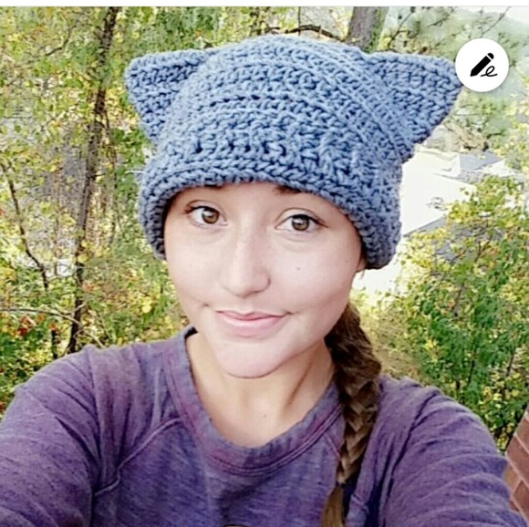 Meet your Posher, Crista - Picture 1 of 1