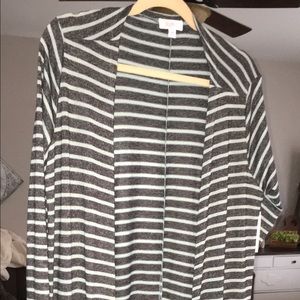 LuLaRoe Medium Sarah sweater