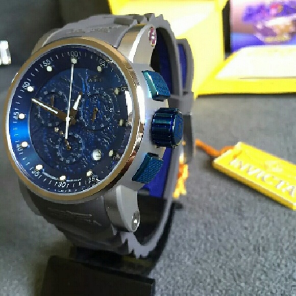 NWT Invicta Dragon Yakuza Chronograph watch