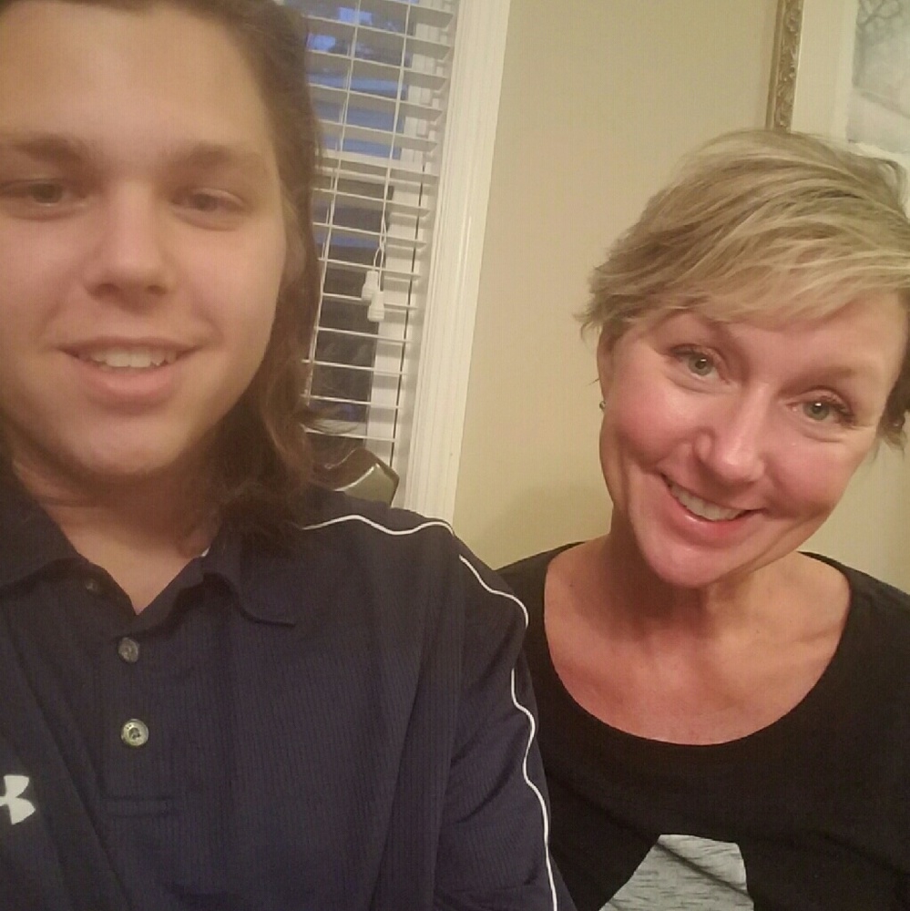 Meet your Posher, Leslie