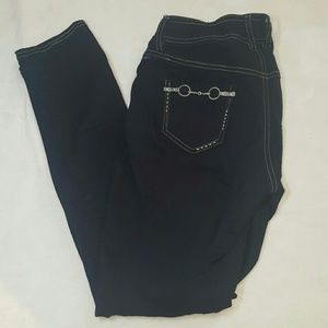 *Equestrian Product*  Irideon Denim Riding Breech