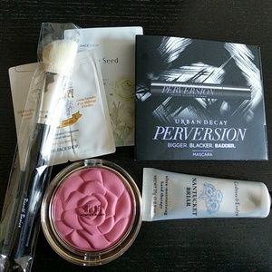 Make up kit