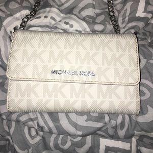 brand new micheal kors cross body.