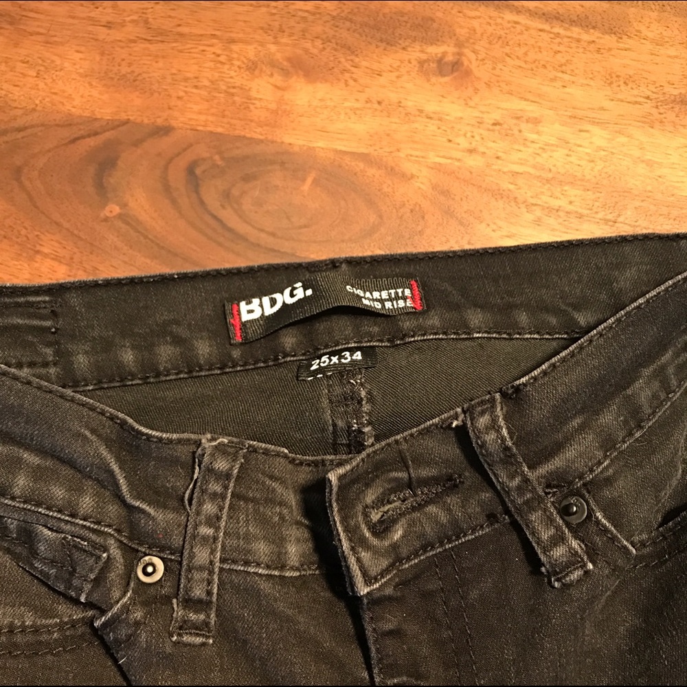 25x34 mid rise cigarette jean