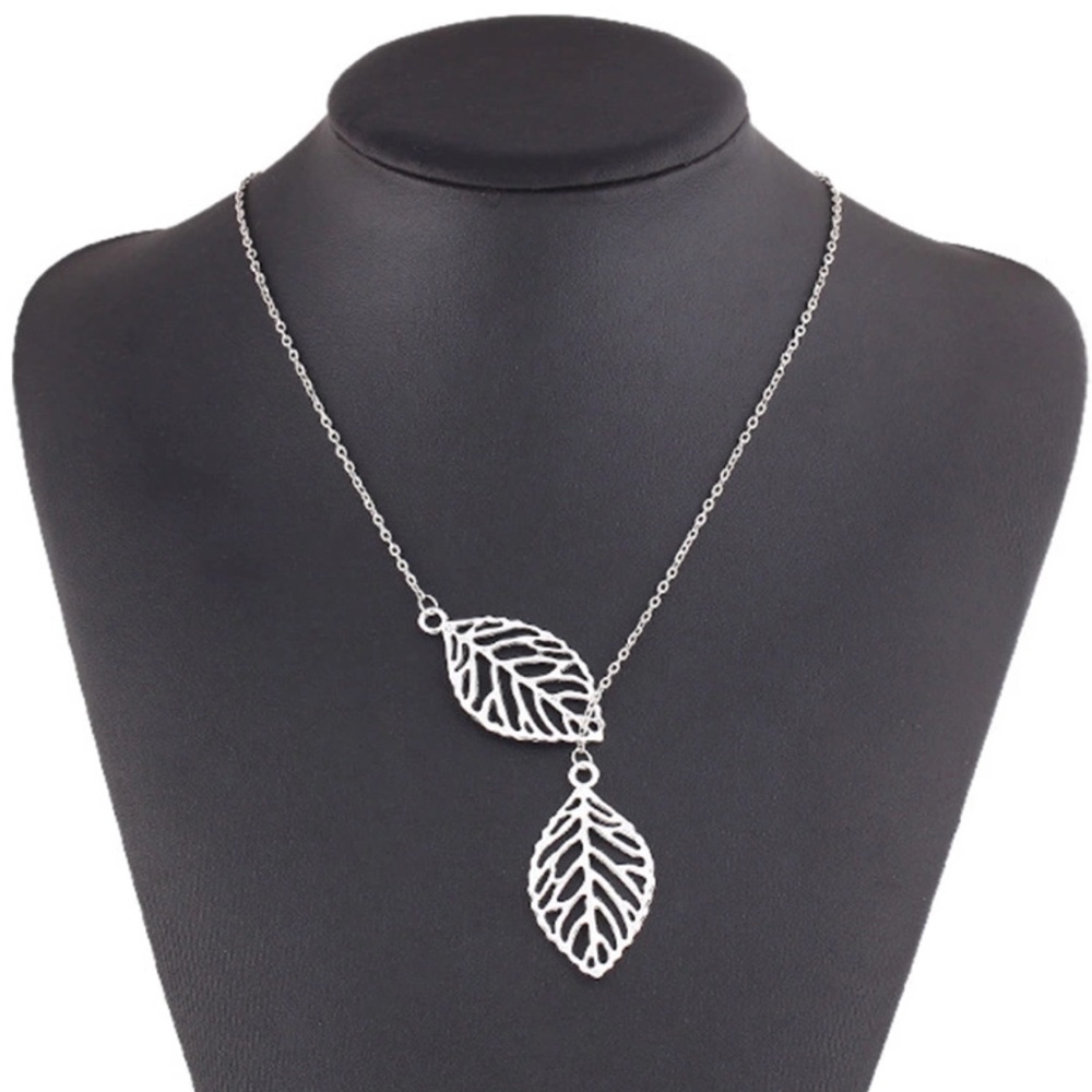 🍃Leaf necklace 🎁free with purchase above 15$ - Picture 5 of 8