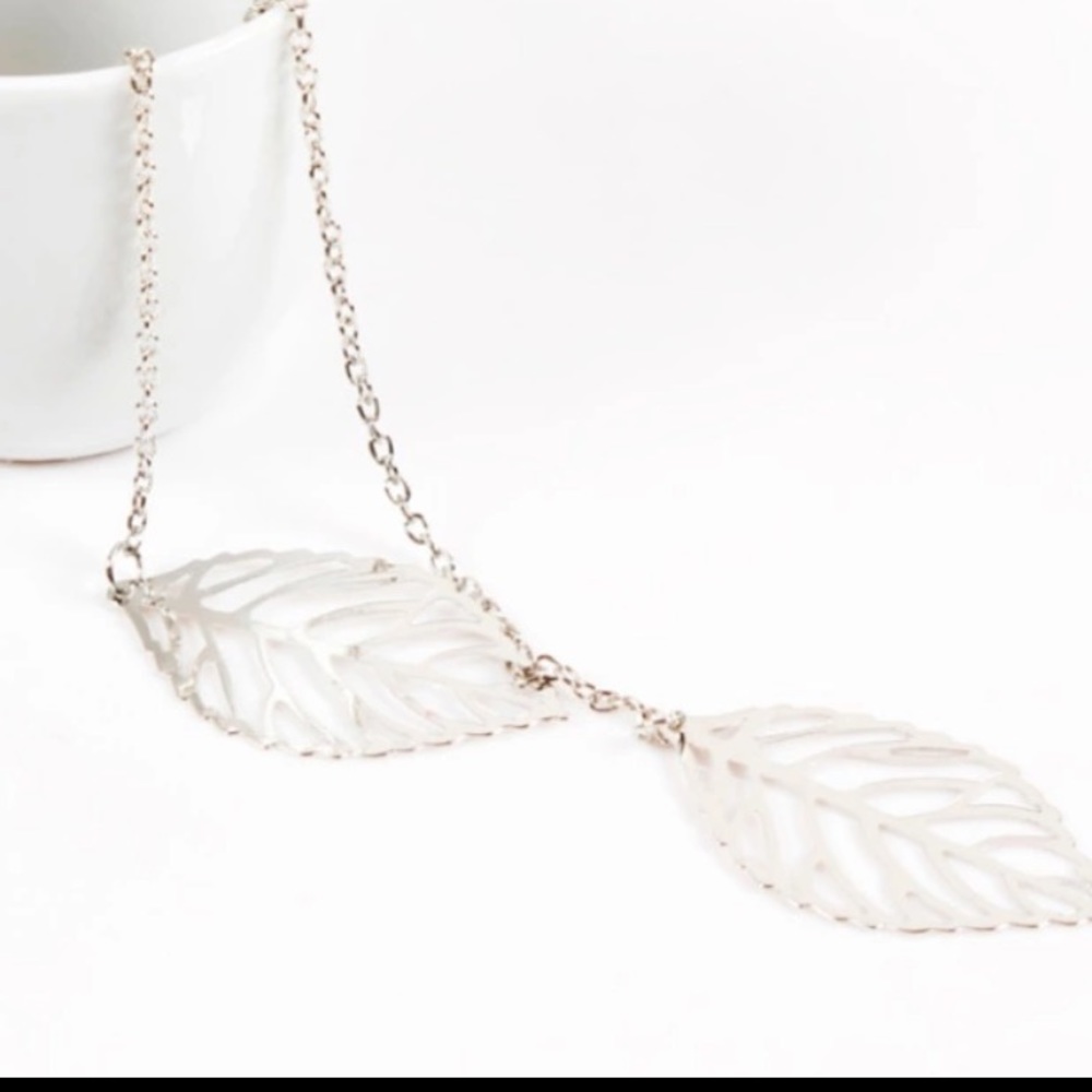 🍃Leaf necklace 🎁free with purchase above 15$ - Picture 7 of 8