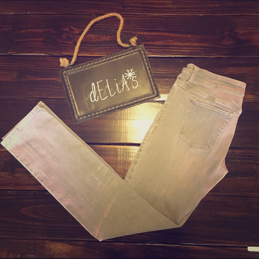 🖤REDUCED PRICE🖤 Delia's "Taylor" Skinny Jeans