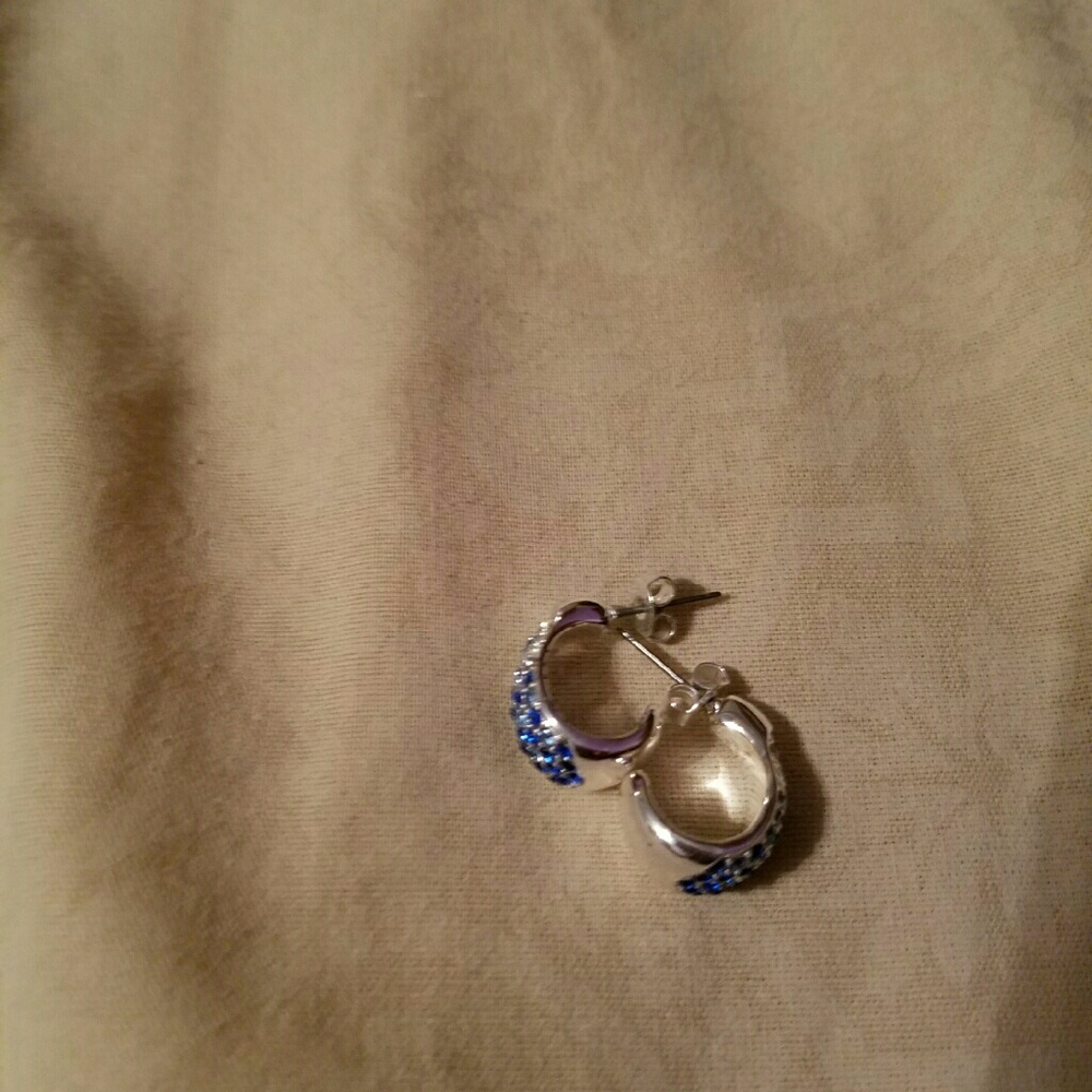 Necklace, earrings and ring set