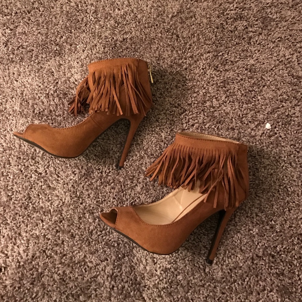 Qupid fringe heels