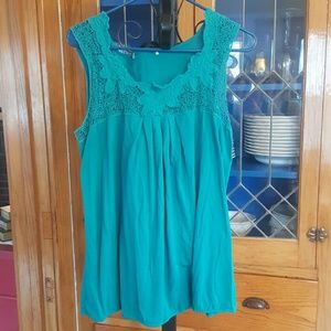 Super cute Teal crochet lace tank