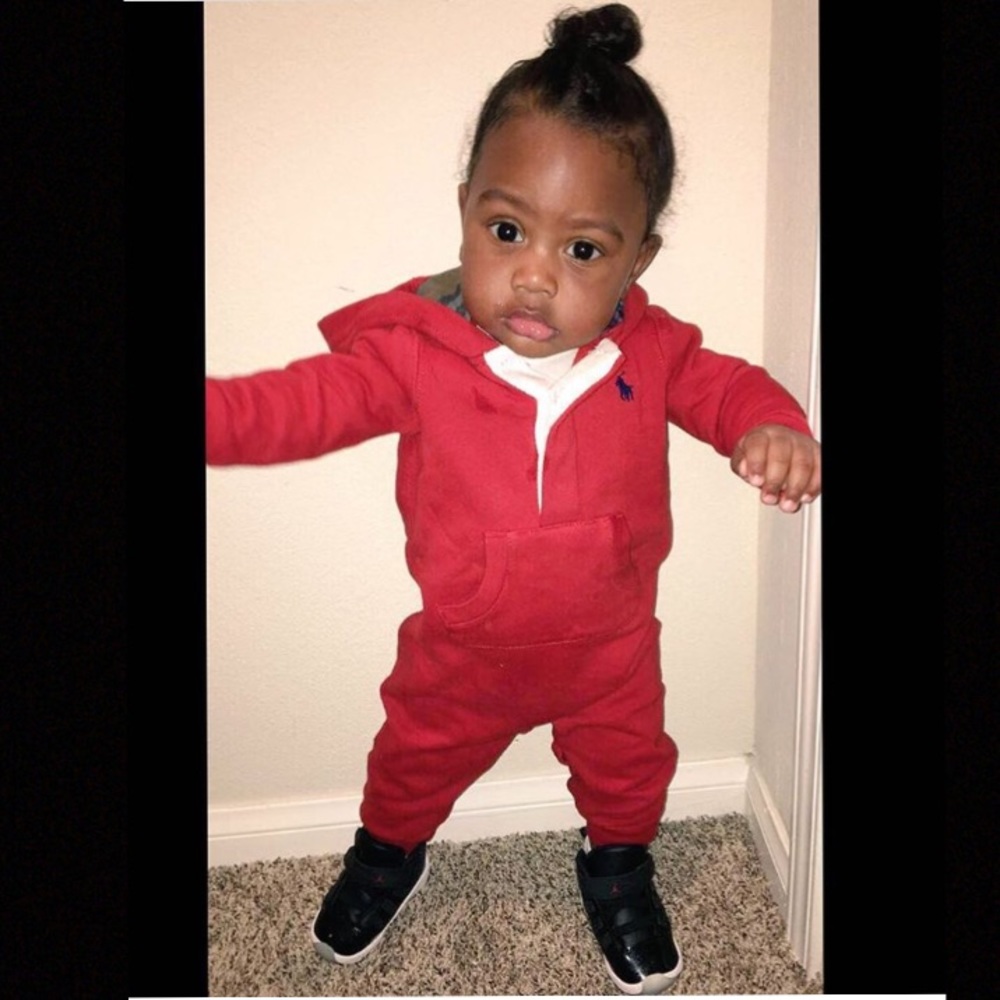 BabyQ closet ❣️🖤