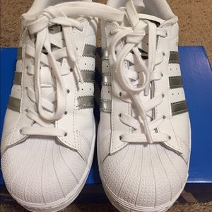 Adidas Superstar