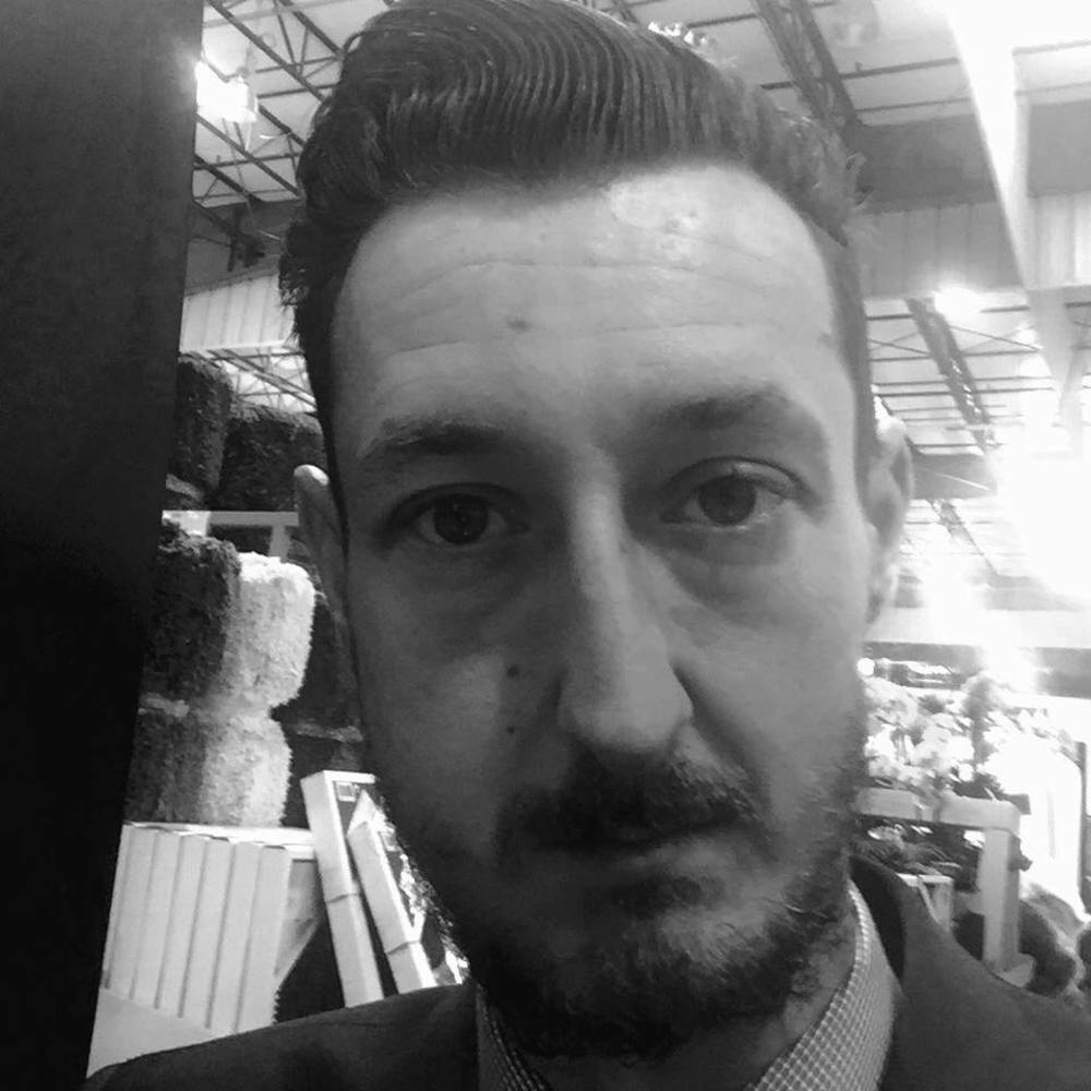 Meet your Posher, Aaron