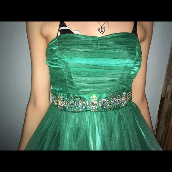 Green white ombre homecoming dress - Picture 4 of 4