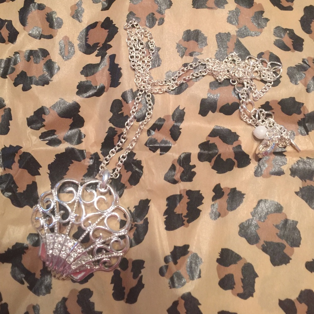 Shell necklace