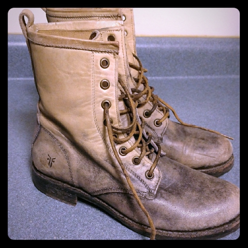 Frye ombre stone Veronica Combat boot