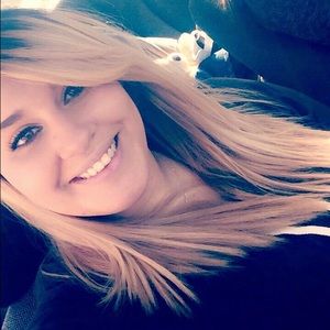 Meet your Posher, Angelise