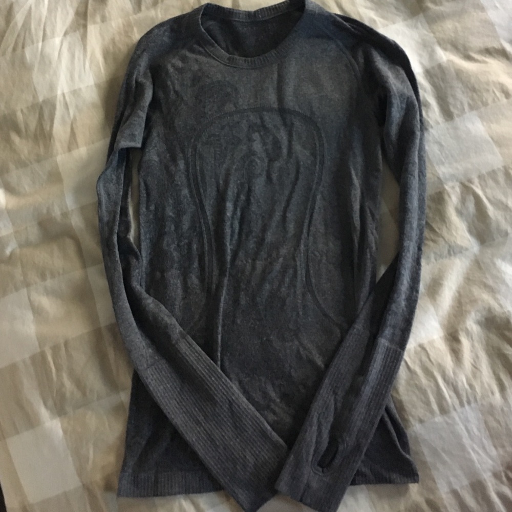 BUNDLE Lululemon long sleeve swiftly