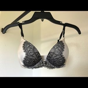 Victorias secret miraculous plunge bra