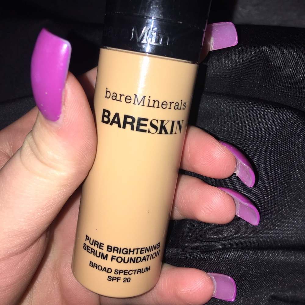 bareMinerals pure brightening serum foundation
