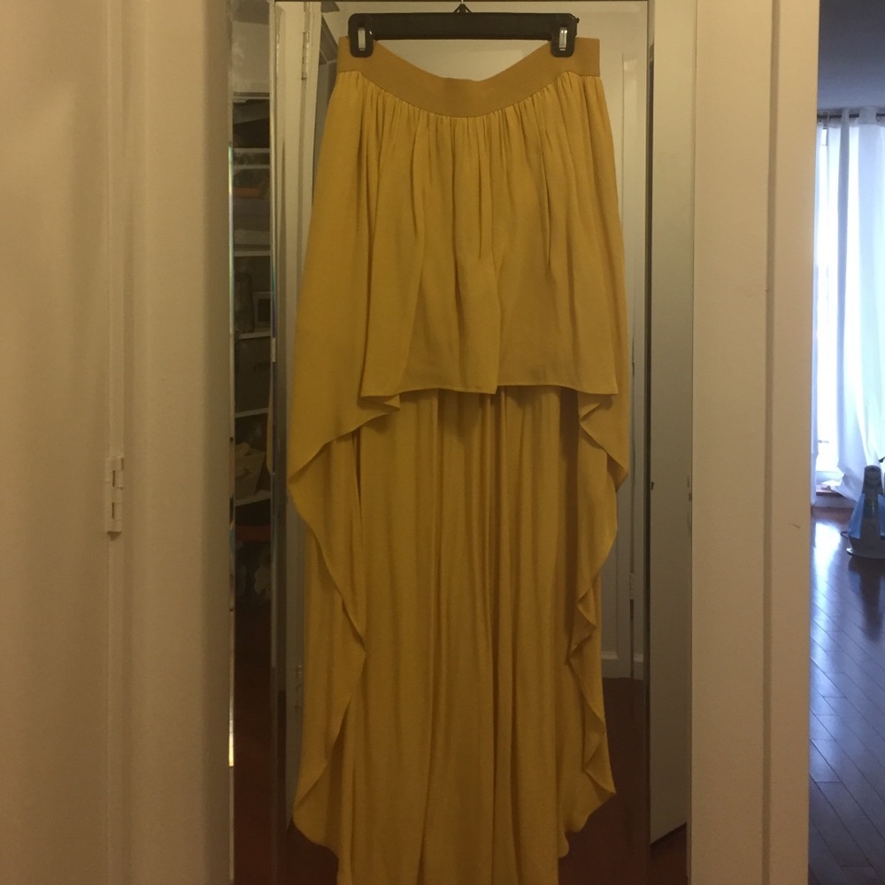 BCBG YELLOW HIGH LOW SKIRT