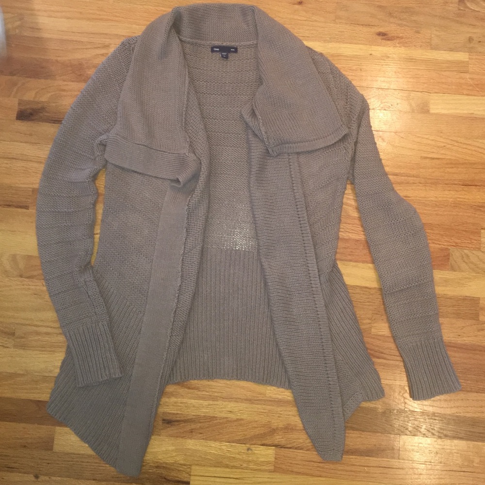 ❌sold❌🤓Bundle of 2 cardigans Gap & Belle du jour