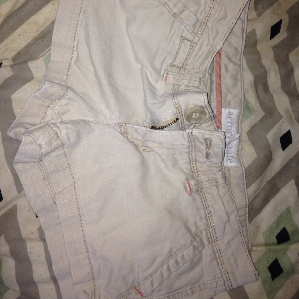 Aeropostale khaki shorts