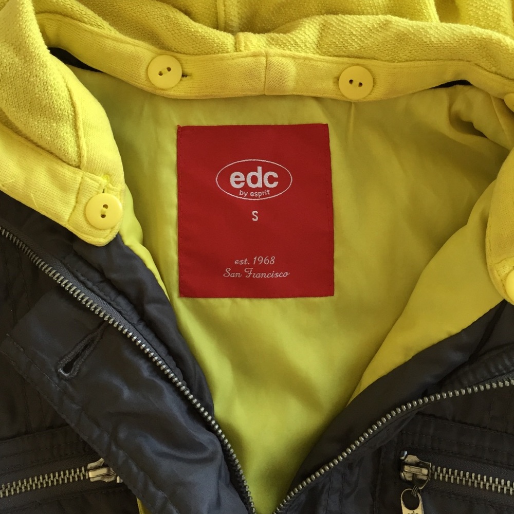 Esprit Jacket - image 3