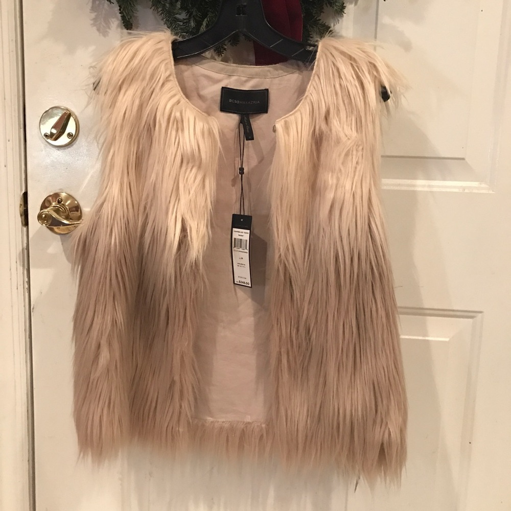 BCBGMAXAZRIA Women's Bonni Faux Fur Vest