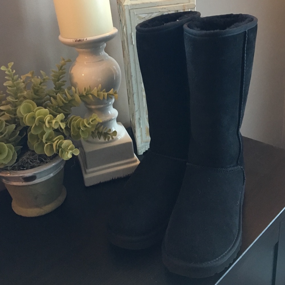 UGG Boots (Tall)