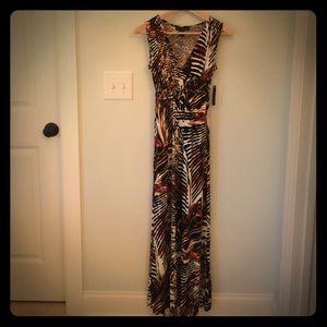 Beautiful Maxi Dress S NWT