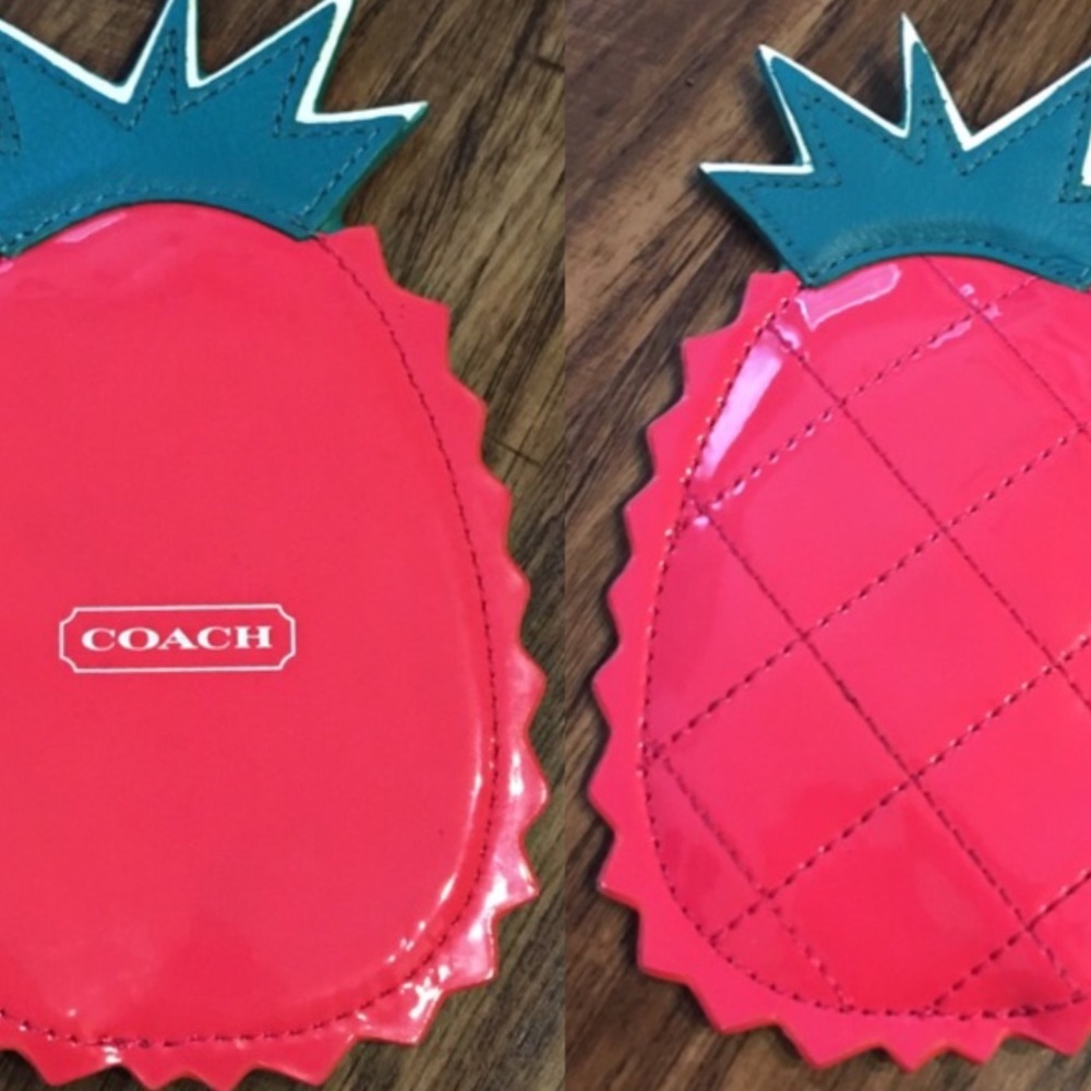 RARE  ✨coach✨ pink pineapple coin purse