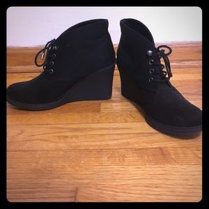 Merona black booties