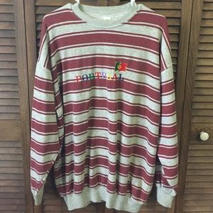 Vintage "Portugal" sweatshirt.