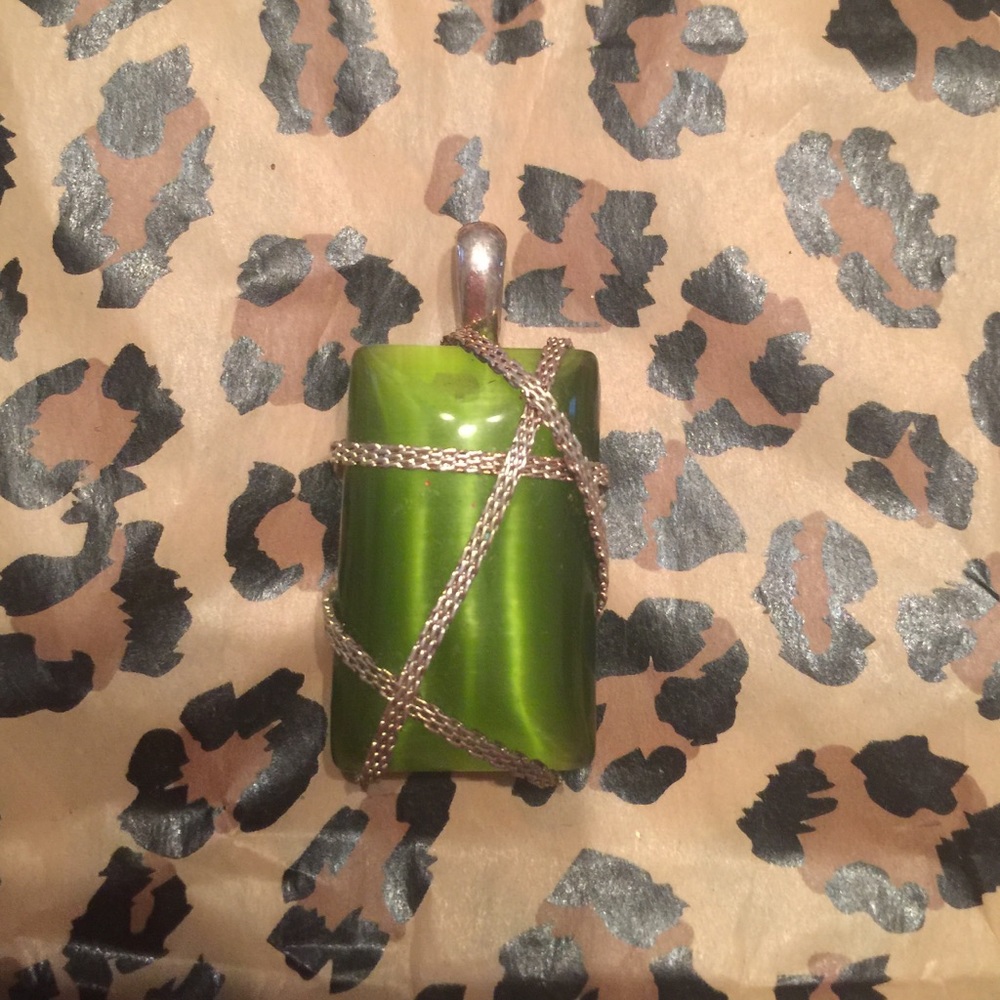 Pendant no chain