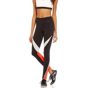 Nike Legendary Fabric Twist Training Tights