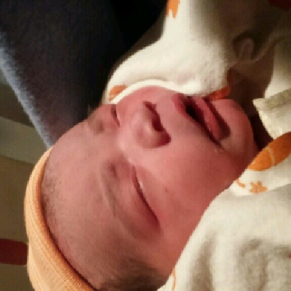 Meet your Posher, Danae - Picture 1 of 1