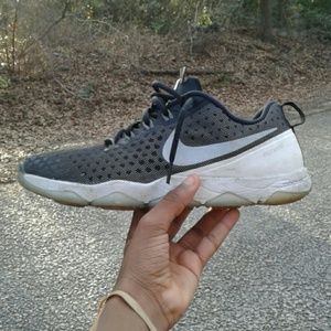 Lebron training shoes