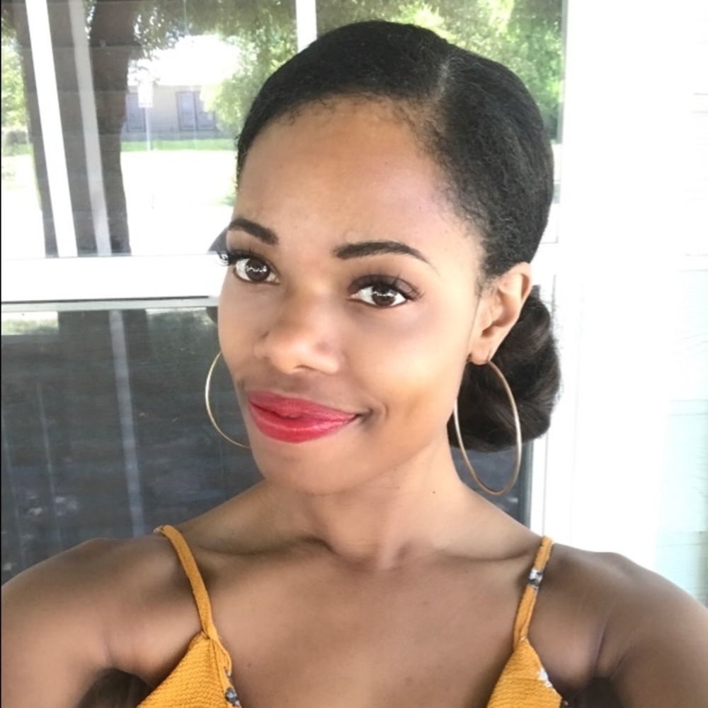Meet your Posher, Salyndria