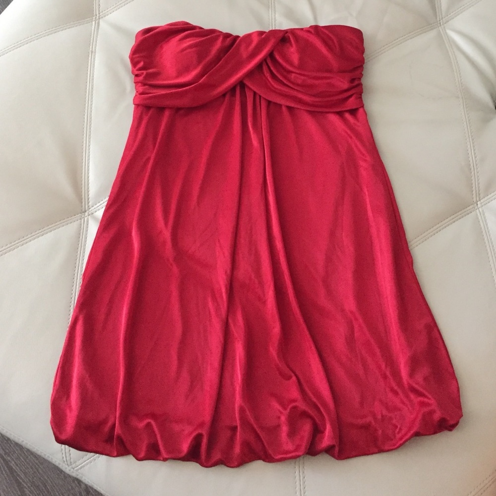 Red strapless dress