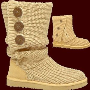 Tan/Cream UGG BOOTS