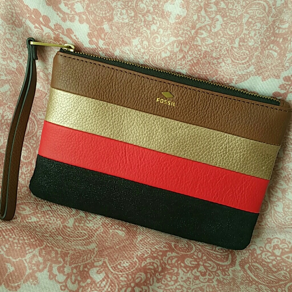 Fossil wristlet